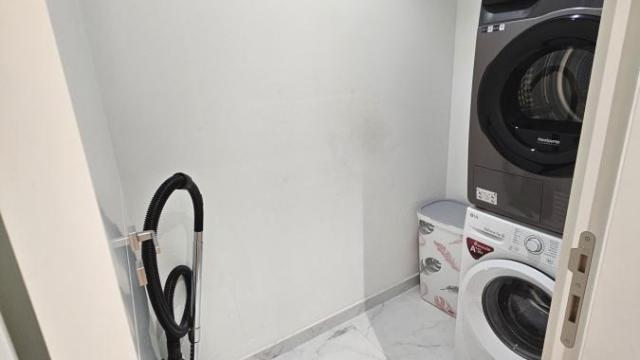 Kuća, četvorosoban, Izdavanje, 200m2, Ledine, Novi Beograd, Majke Jugovića