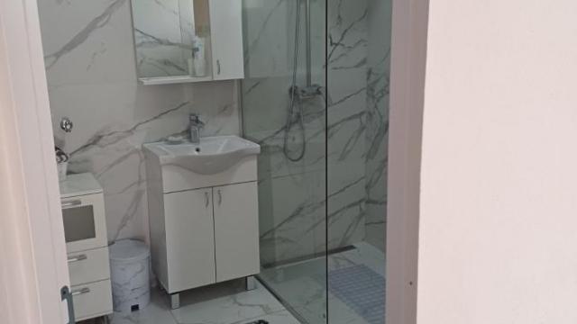 Kuća, Trosoban, Izdavanje, 110m2, Ledine, Novi Beograd, Bobija Fišera