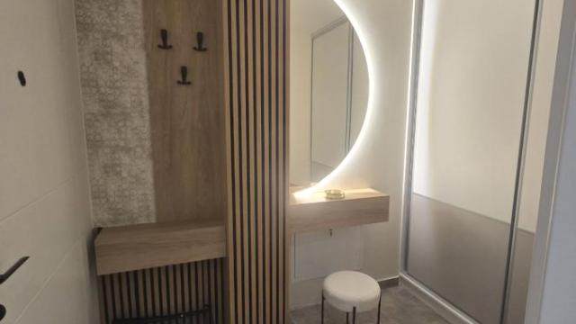 Stan, Dvosoban, Izdavanje, 52m2, Hadžipopovac, Palilula, Primorska