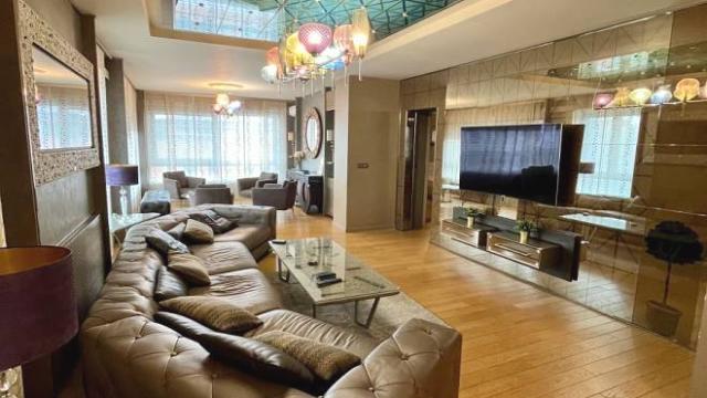 Stan, četvorosoban, Izdavanje, 174m2, Uroša Martinovića