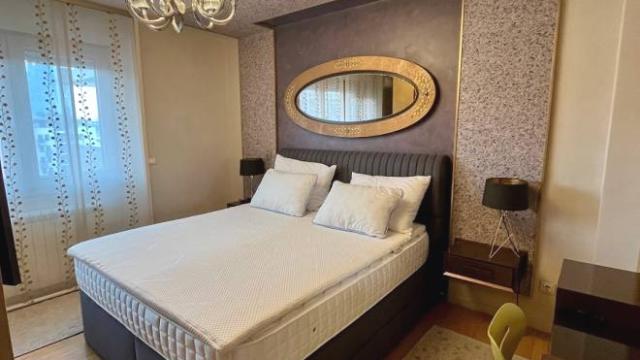 Stan, četvorosoban, Izdavanje, 174m2, Uroša Martinovića