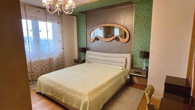 Stan, četvorosoban, Izdavanje, 174m2, Uroša Martinovića