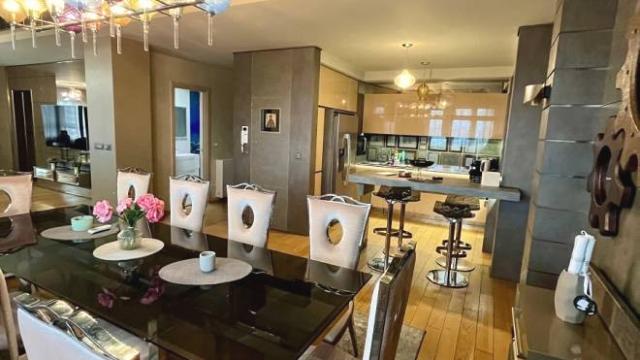 Stan, četvorosoban, Izdavanje, 174m2, Uroša Martinovića