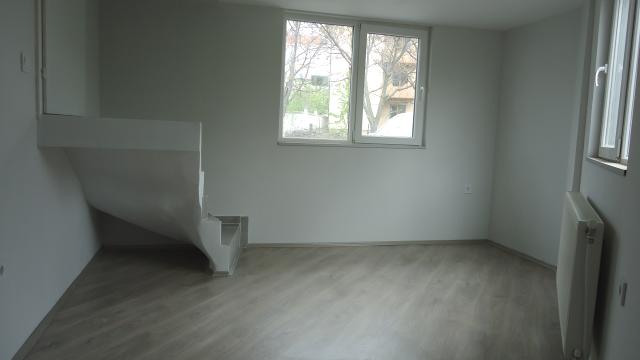 Poslovni prostor, četvorosoban, Izdavanje, 458m2, Bulevar potpukovnika Gorana Ostojića