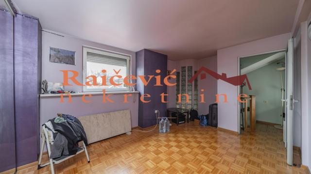 Stan, četvorosoban, Prodaja, 160m2, Profesorska kolonija, Palilula, Osmana Djikica