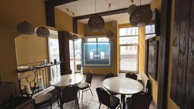 Poslovni prostor, Izdavanje, 140m2, Centar, Gradska lokacija, Ćuprija