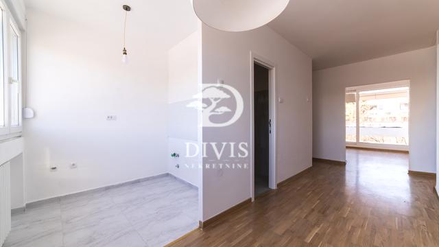 Stan, četvorosoban, Prodaja, 106m2, Jurija Gagarina