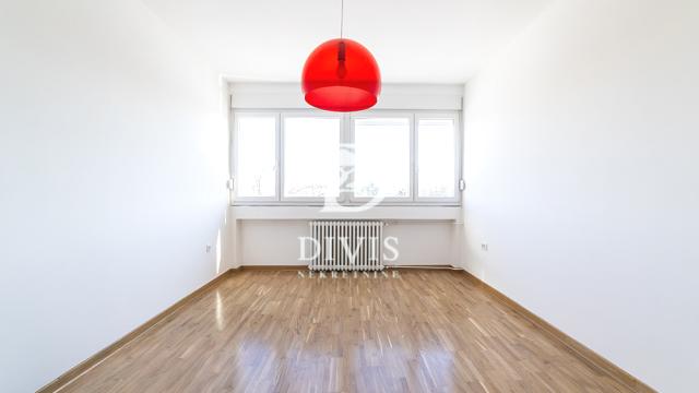 Stan, četvorosoban, Prodaja, 106m2, Jurija Gagarina