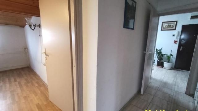 Stan, Troiposoban, Prodaja, 71m2, Sremčica, Čukarica, Sare Bernar