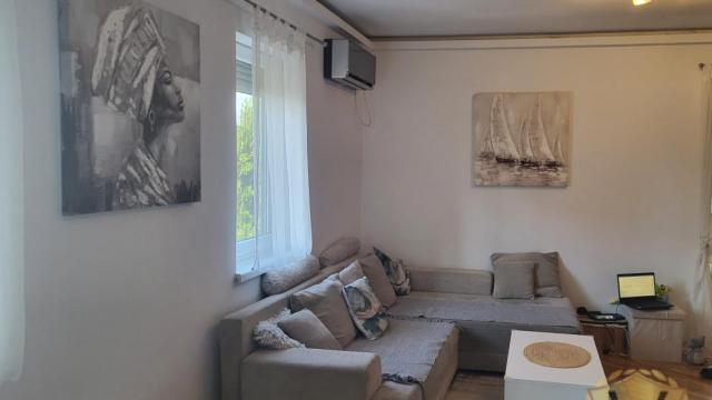 Stan, Trosoban, Prodaja, 83m2, Konjarnik, Voždovac, Živka Davidovića