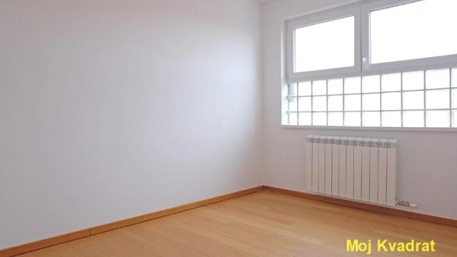 Stan, Trosoban, Prodaja, 94m2, Voždovačka crkva, Voždovac, Bože Jankovića