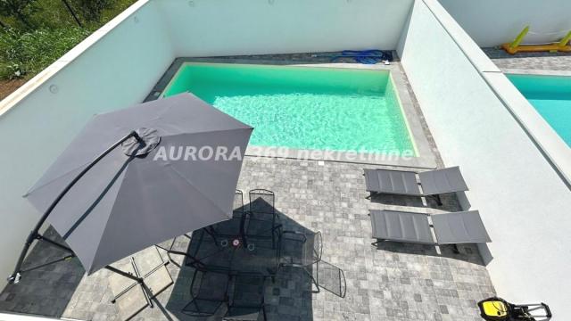 Kuća, Trosoban, Izdavanje, 180m2, Tatarsko brdo, Petrovaradin, Novi Sad