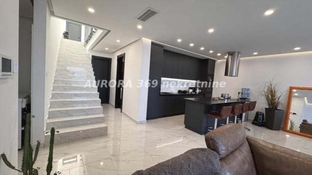 Kuća, Petosoban, Prodaja, 235m2, Tatarsko brdo, Petrovaradin, Novi Sad