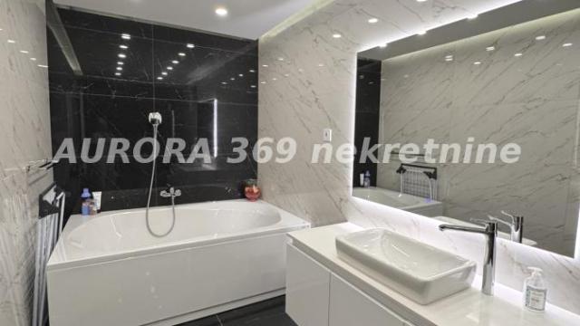 Kuća, Petosoban, Prodaja, 235m2, Tatarsko brdo, Petrovaradin, Novi Sad