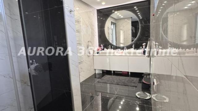 Kuća, Petosoban, Prodaja, 235m2, Tatarsko brdo, Petrovaradin, Novi Sad