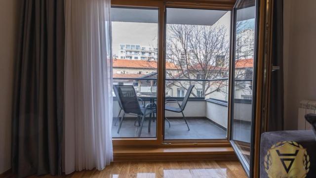 Stan, Jednoiposoban, Izdavanje, 43m2, Južni bulevar, Vračar, Jadranska