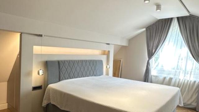 Stan, četvoroiposoban, Izdavanje, 197m2, Banovo brdo, Čukarica, Požeška