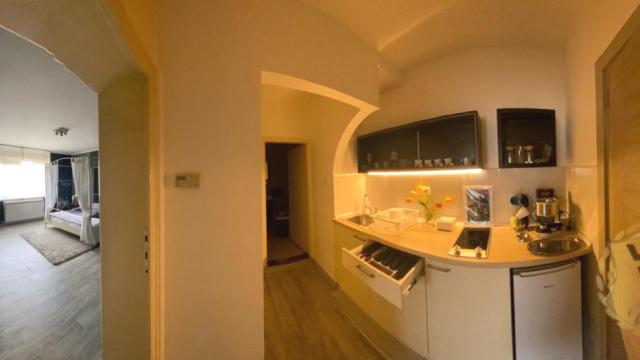 Stan, Jednoiposoban, Izdavanje, 34m2, Slavija, Vračar, Beogradska