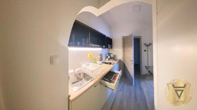 Stan, Jednoiposoban, Izdavanje, 34m2, Slavija, Vračar, Beogradska