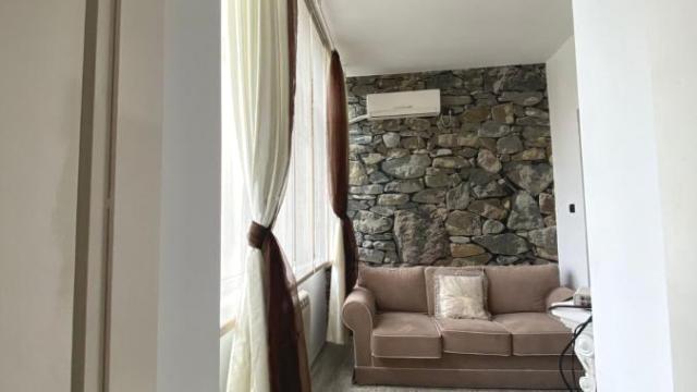 Stan, Jednoiposoban, Izdavanje, 36m2, Slavija, Vračar, Beogradska