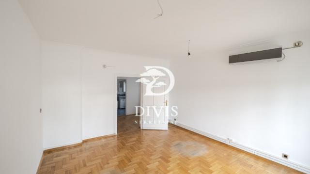 Kuća, Petosoban i veći, Izdavanje, 480m2, Bulevar oslobođenja