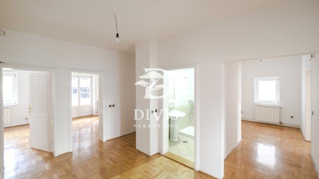 Kuća, Petosoban i veći, Izdavanje, 480m2, Bulevar oslobođenja