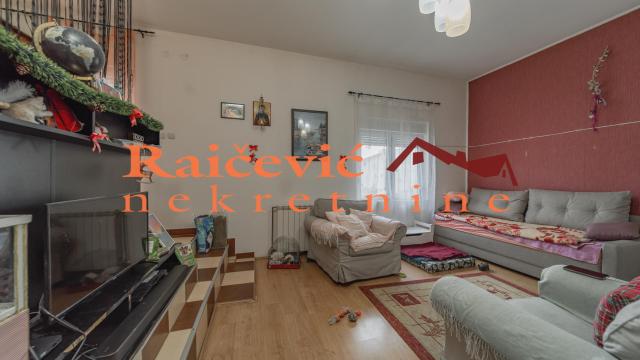 Stan, Trosoban, Prodaja, 115m2, Petlovo brdo, Rakovica, Omladinsko setaliste