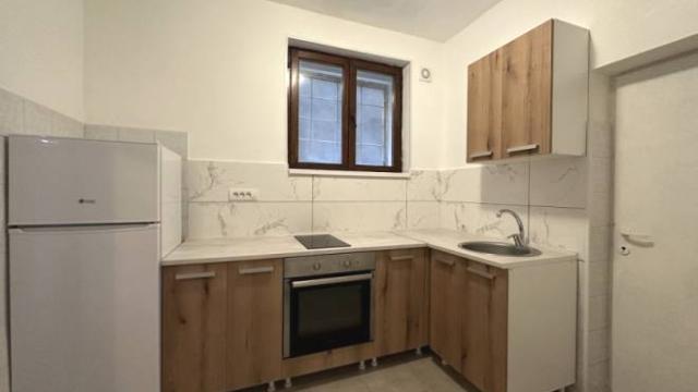 Stan, Dvoiposoban, Prodaja, 35m2, Žorža Klemansoa