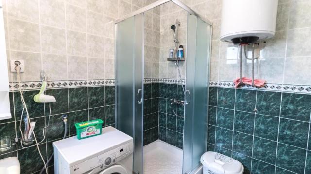 Stan, Trosoban, Izdavanje, 65m2, Sterijina