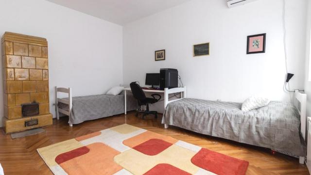 Stan, Trosoban, Izdavanje, 65m2, Sterijina