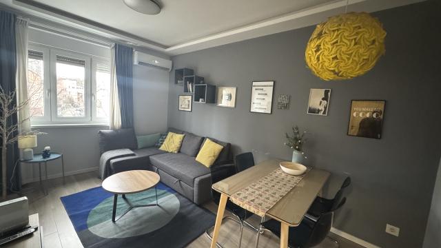 Stan, Dvosoban, Izdavanje, 45m2, Stojana Novakovića