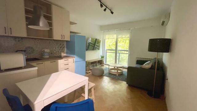 Stan, Dvosoban, Izdavanje, 33m2, 27.Marta