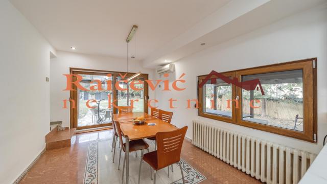 Kuća, četvorosoban, Izdavanje, 110m2, Dedinje, Savski venac, Koste Racina