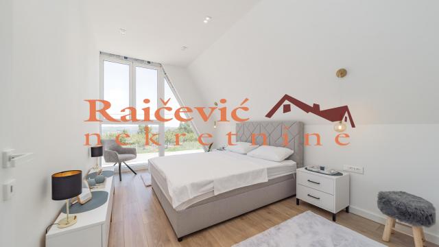 Kuća, Petosoban, Prodaja, 360m2, Sopot (mesto), Sopot, Mali Pozarevac