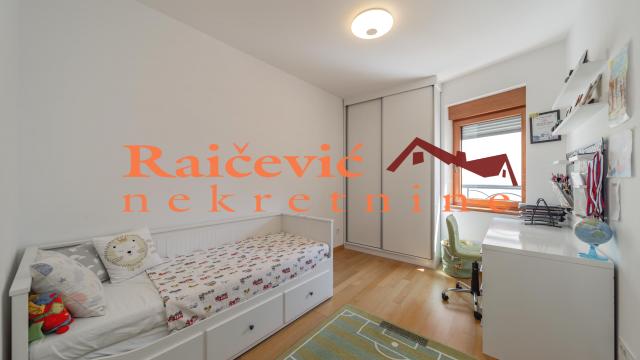 Stan, Troiposoban, Prodaja, 87m2, Crveni krst, Vračar, Vojislava Ilica