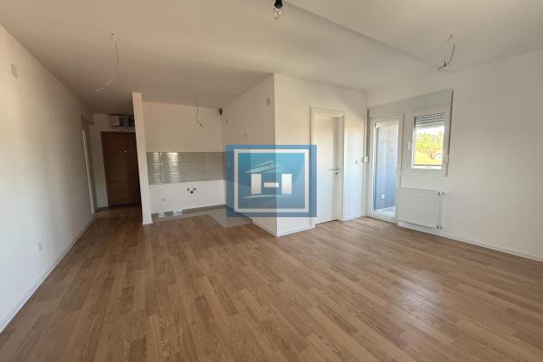 prodaja, stanova,
jagodina, 1040317, jednoiposoban