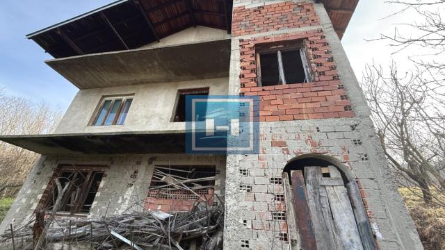 Kuća, Prodaja, 230m2, Djurdjevo brdo, Gradska lokacija, Jagodina