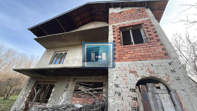 Kuća, Prodaja, 230m2, Djurdjevo brdo, Gradska lokacija, Jagodina