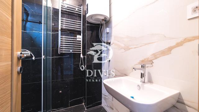 Stan, Troiposoban, Prodaja, 71m2, Stojana Protića