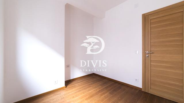 Stan, Troiposoban, Prodaja, 71m2, Stojana Protića