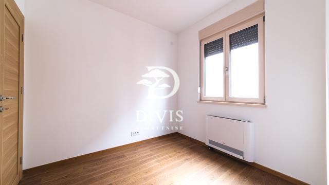 Stan, Troiposoban, Prodaja, 71m2, Stojana Protića