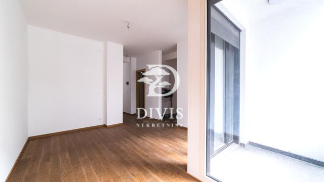 Stan, Troiposoban, Prodaja, 71m2, Stojana Protića