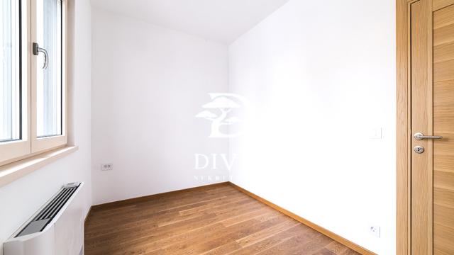 Stan, Troiposoban, Prodaja, 71m2, Stojana Protića