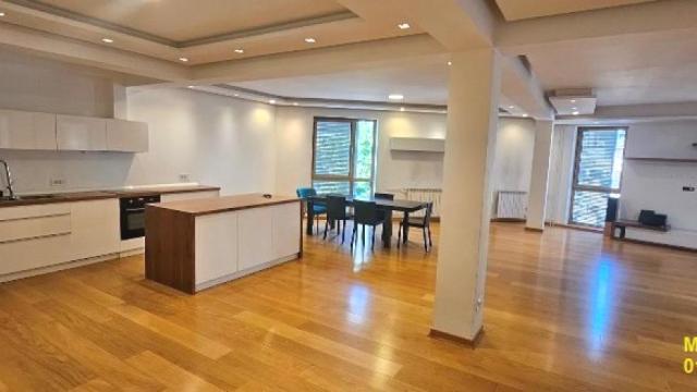 Stan, Dvosoban, Prodaja, 148m2, Hram svetog Save, Vračar, Sokolska