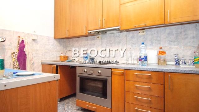 Kuća, Petosoban, Prodaja, 253m2, Krnjača, Palilula, Zrenjaninski put