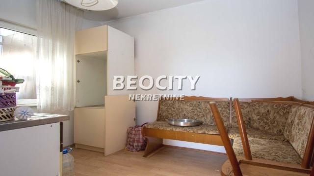 Kuća, Petosoban, Prodaja, 253m2, Krnjača, Palilula, Zrenjaninski put