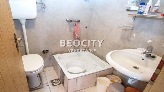 Kuća, Petosoban, Prodaja, 253m2, Krnjača, Palilula, Zrenjaninski put