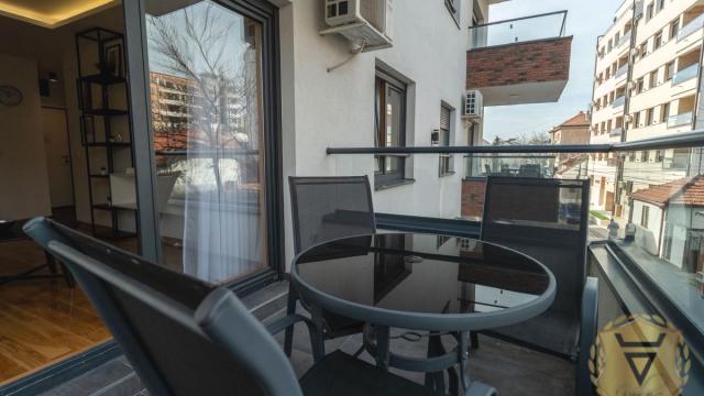 Stan, Jednoiposoban, Izdavanje, 43m2, Južni bulevar, Vračar, Jadranska