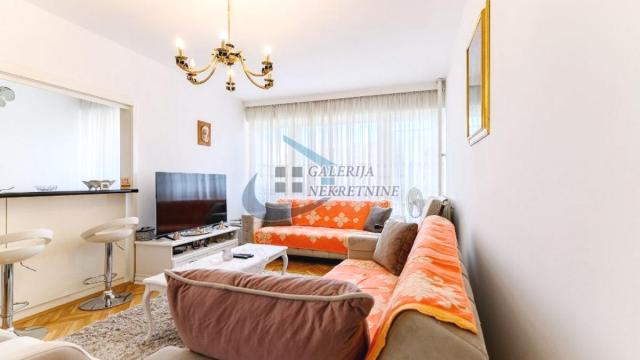 Stan, Dvosoban, Prodaja, 67m2, Blok 70 (kineski tržni centar), Novi Beograd, Jurija Gagarina