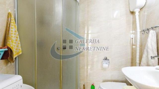 Stan, Dvosoban, Prodaja, 67m2, Blok 70 (kineski tržni centar), Novi Beograd, Jurija Gagarina